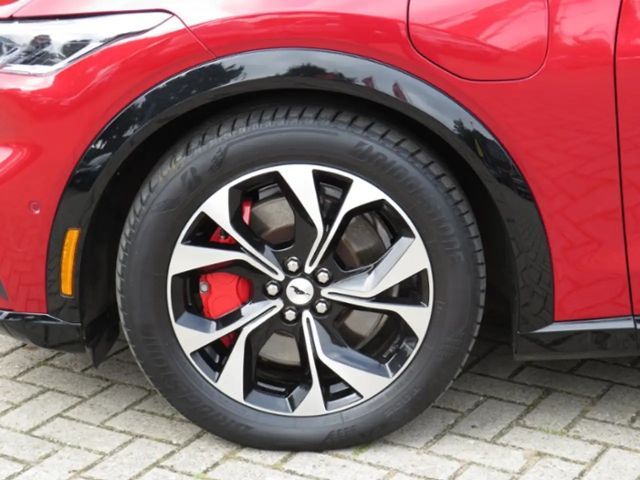 Ford Mustang Mach-E AWD Extended range