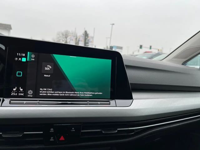 Volkswagen Golf DSG Life Variant