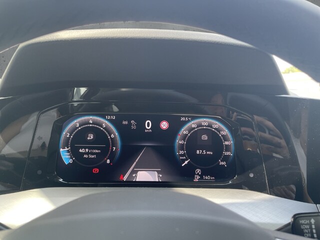 Volkswagen Golf 1.5 TSI Life Variant