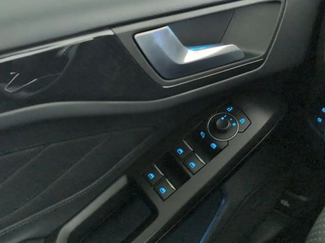 Ford Focus ST Line Wagon