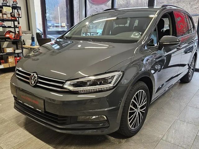 Volkswagen Touran ACT DSG