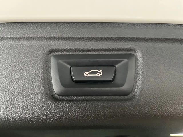 BMW 330 330e M-Sport Touring