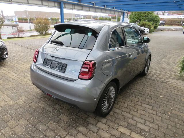 Fiat 500e 500e 42kWh Komfort&Stely Paket PDC Kamera ALU