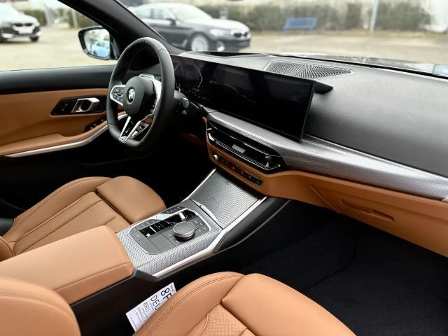 BMW 320 320i M-Sport Sedan