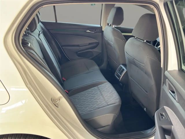 Volkswagen Golf 1.5 TSI Golf VIII Life