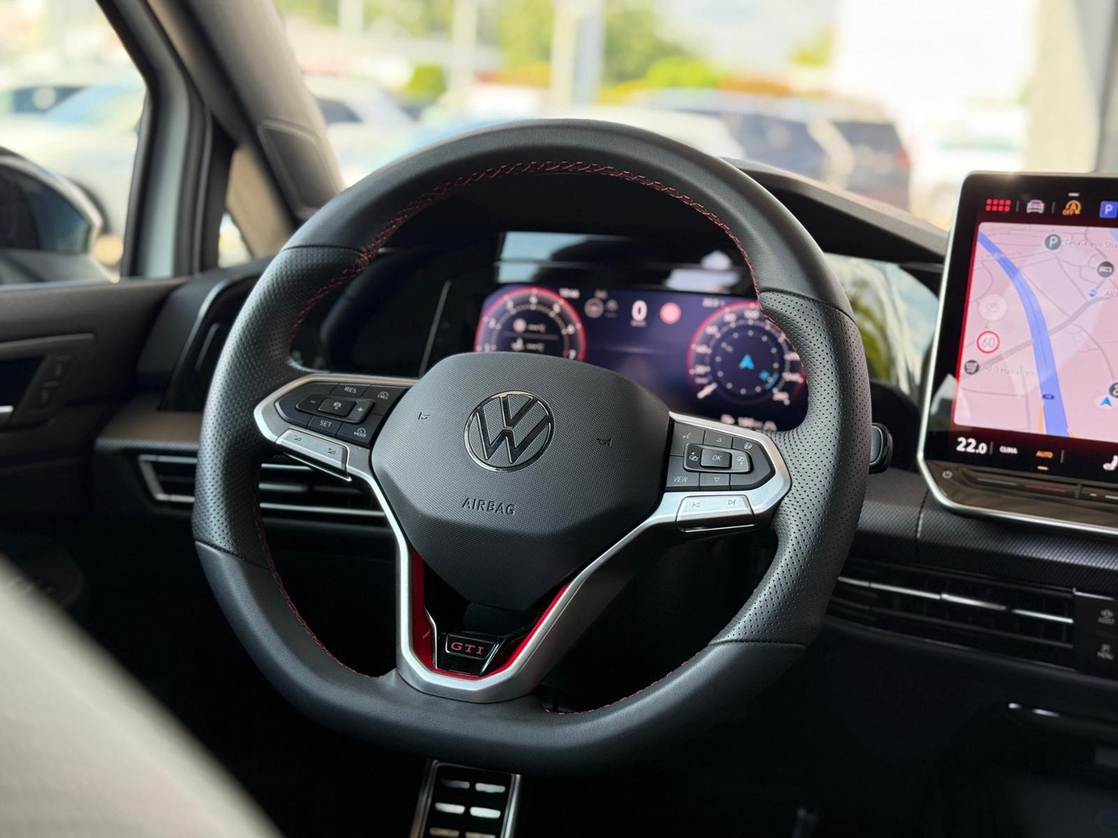 Volkswagen Golf DSG GTI Golf VIII IQ.Drive Style