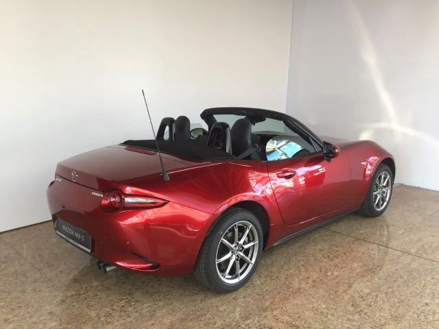 Mazda MX-5 Exclusive-line SkyActiv
