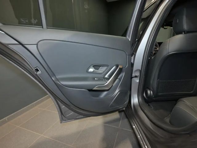 Mercedes-Benz A 180 Progressive