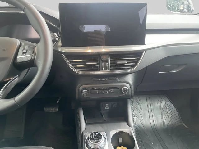 Ford Focus Titanium Wagon