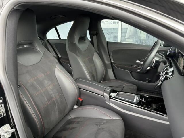 Mercedes-Benz CLA 200 AMG Line Coupé