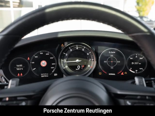 Porsche 992 4 Carrera Coupé