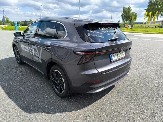 MG MGS5 64 kWh EV Luxury