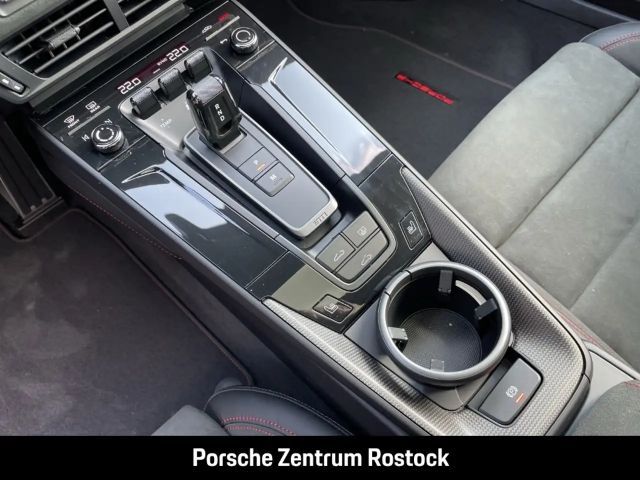 Porsche 992 Carrera Coupé GTS