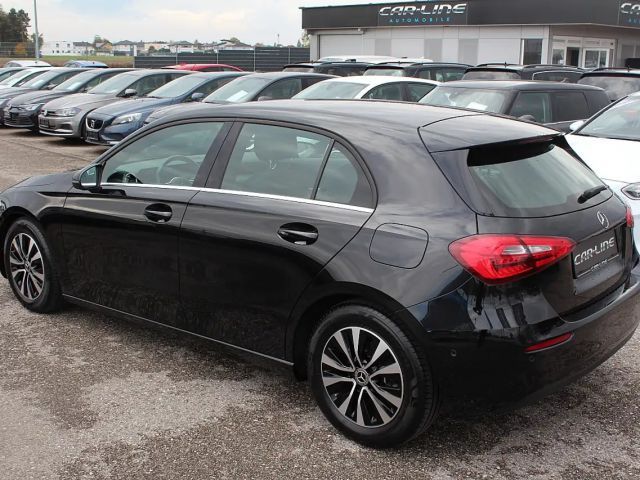 Mercedes-Benz A 200 A 200 d