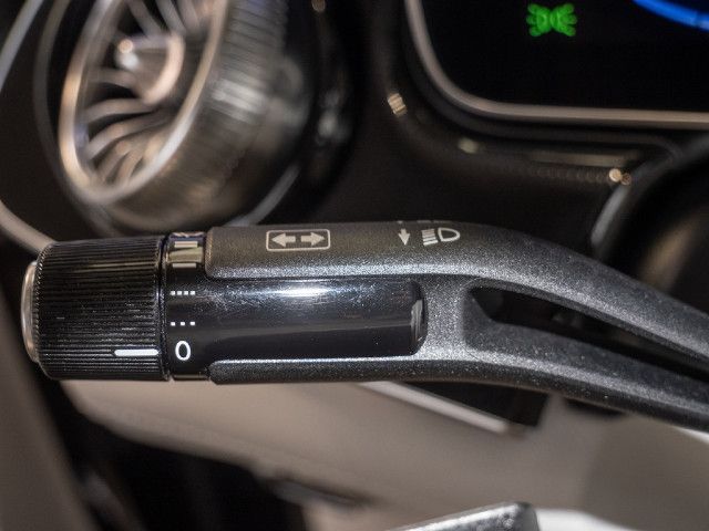 Mercedes-Benz EQE 350 Sedan