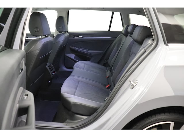 Volkswagen Golf 1.5 eTSI Style Variant