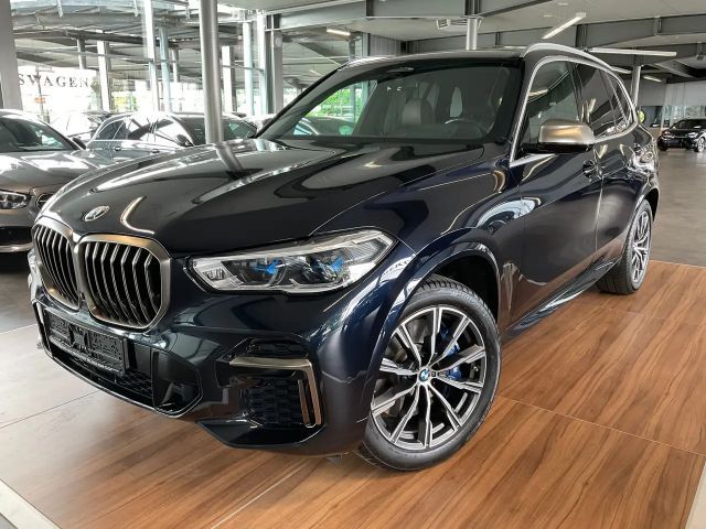 BMW X5 M50i