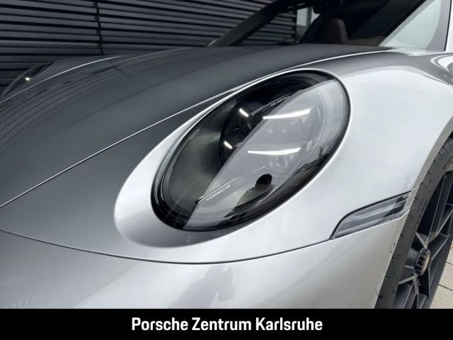 Porsche 992 4 Coupé GTS Targa