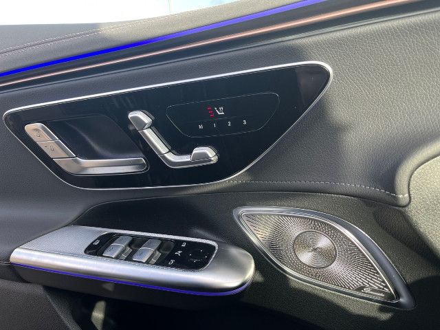 Mercedes-Benz EQE 350 Sedan