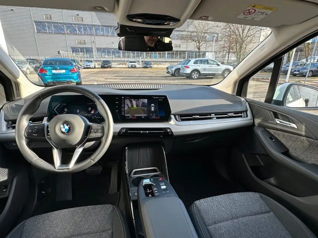 BMW 220 220i Active Tourer Sedan