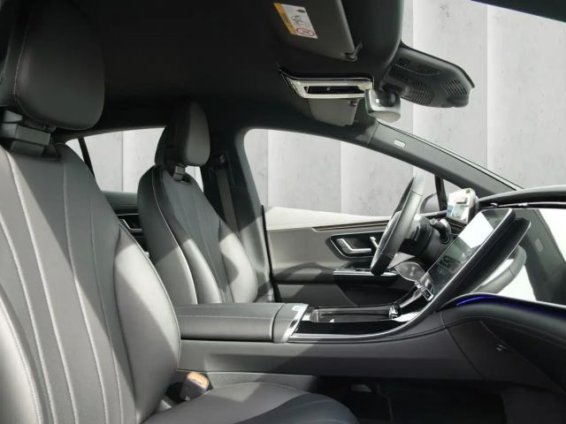 Mercedes-Benz EQE 300 Sedan