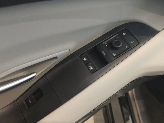 Ford Capri Extended range RWD