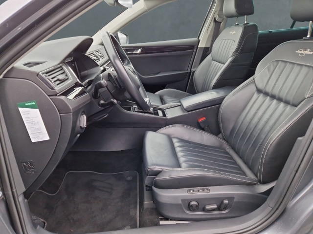 Skoda Superb Combi iV