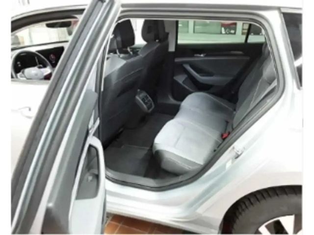 Volkswagen Passat 2.0 TDI Business Pro