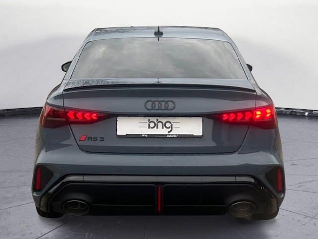 Audi RS3 Quattro S-Tronic Sedan