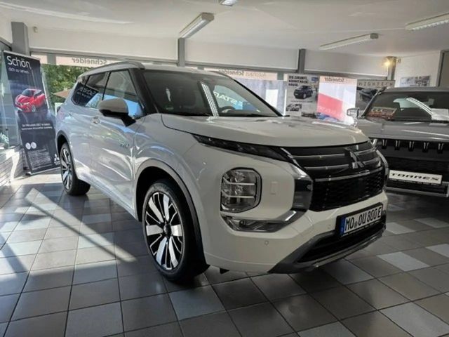 Mitsubishi Outlander 4WD PHEV