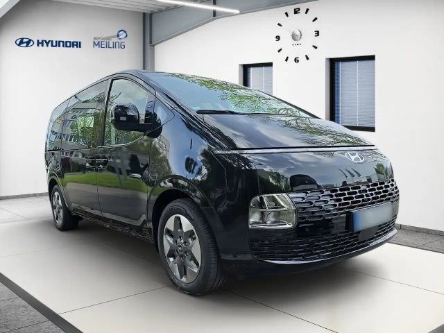 Hyundai Staria Trend