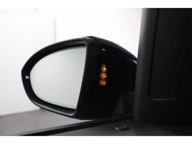 Volkswagen Touran 1.5 TSI DSG