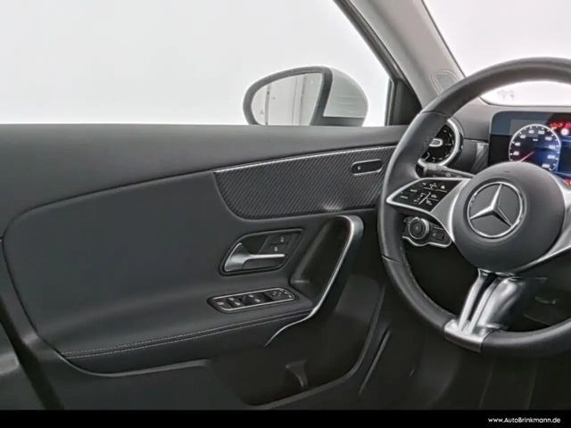 Mercedes-Benz A 180 A 180 ADVANCED/AHK/TOTW./LED/KAMERA/WINTER SHZ