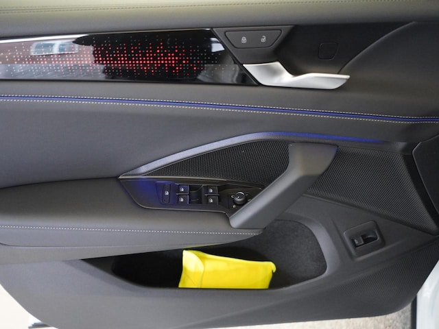 Volkswagen Tiguan DSG R-Line Style