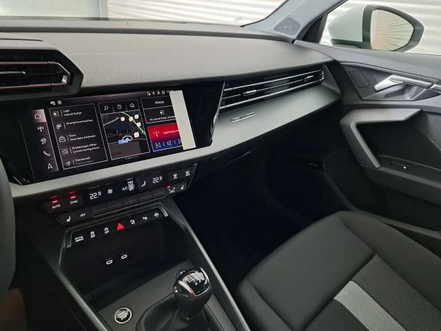 Audi A3 30 TFSI Sedan