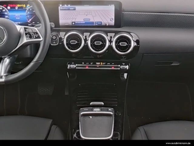 Mercedes-Benz A 200 Premium