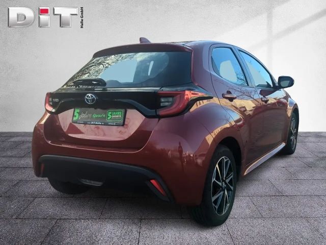 Toyota Yaris Hatchback Team D