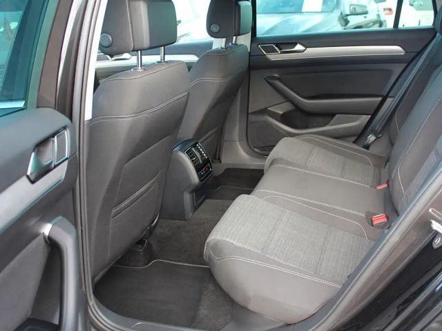 Volkswagen Passat Business DSG Variant