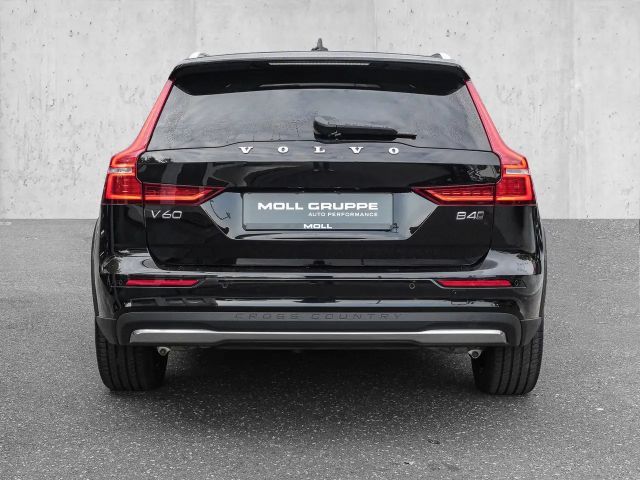 Volvo V60 Cross Country AWD Plus