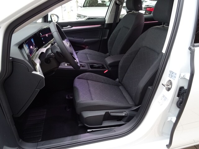 Volkswagen Golf 1.5 eTSI DSG