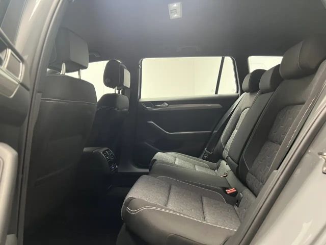 Volkswagen Passat 1.5 TSI Business DSG Variant