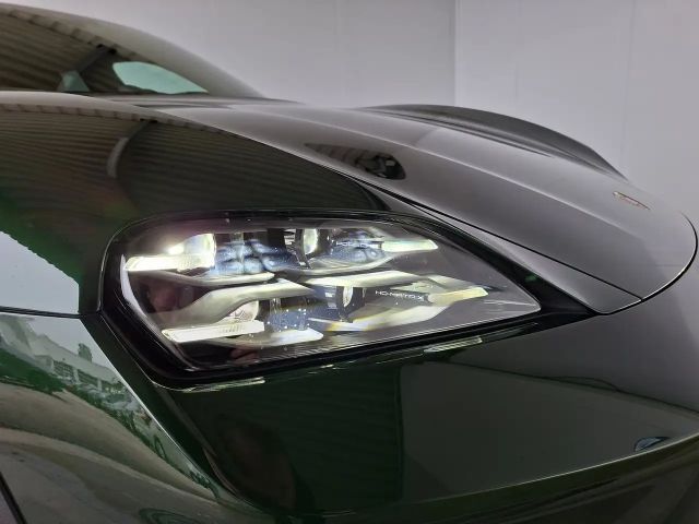 Porsche Taycan 4 Cross Turismo