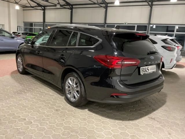 Ford Focus Titanium Wagon