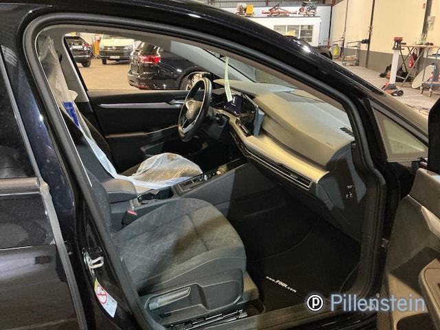 Volkswagen Golf Business DSG Variant