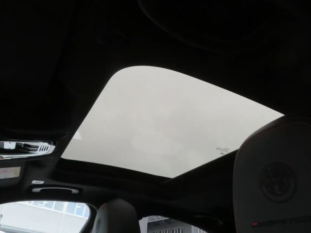 Alfa Romeo Giulia Q4