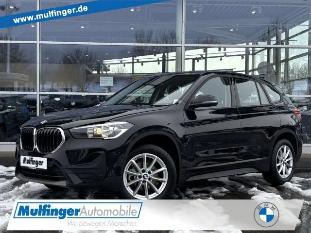 BMW X1 s18i DKG-Aut. Navi Kamera Sitzh. ParkAss.AHK PDC