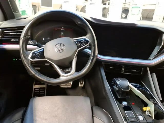 Volkswagen Touareg 4Motion R-Line Style