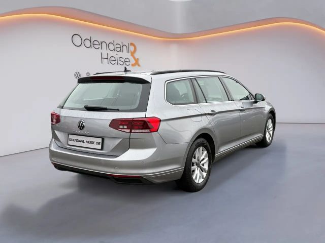 Volkswagen Passat 1.5 TSI Business DSG Variant