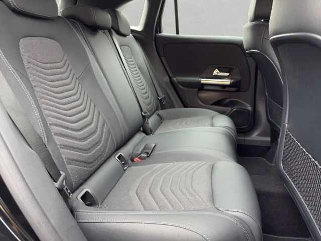 Mercedes-Benz GLA 180 GLA