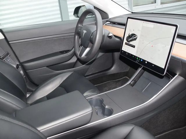 Tesla Model 3 RWD Standard Range